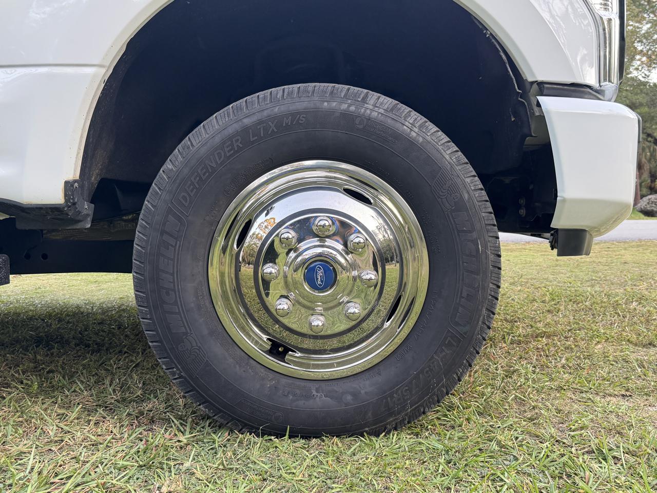 Ford Super Duty F-350 DRW  2022