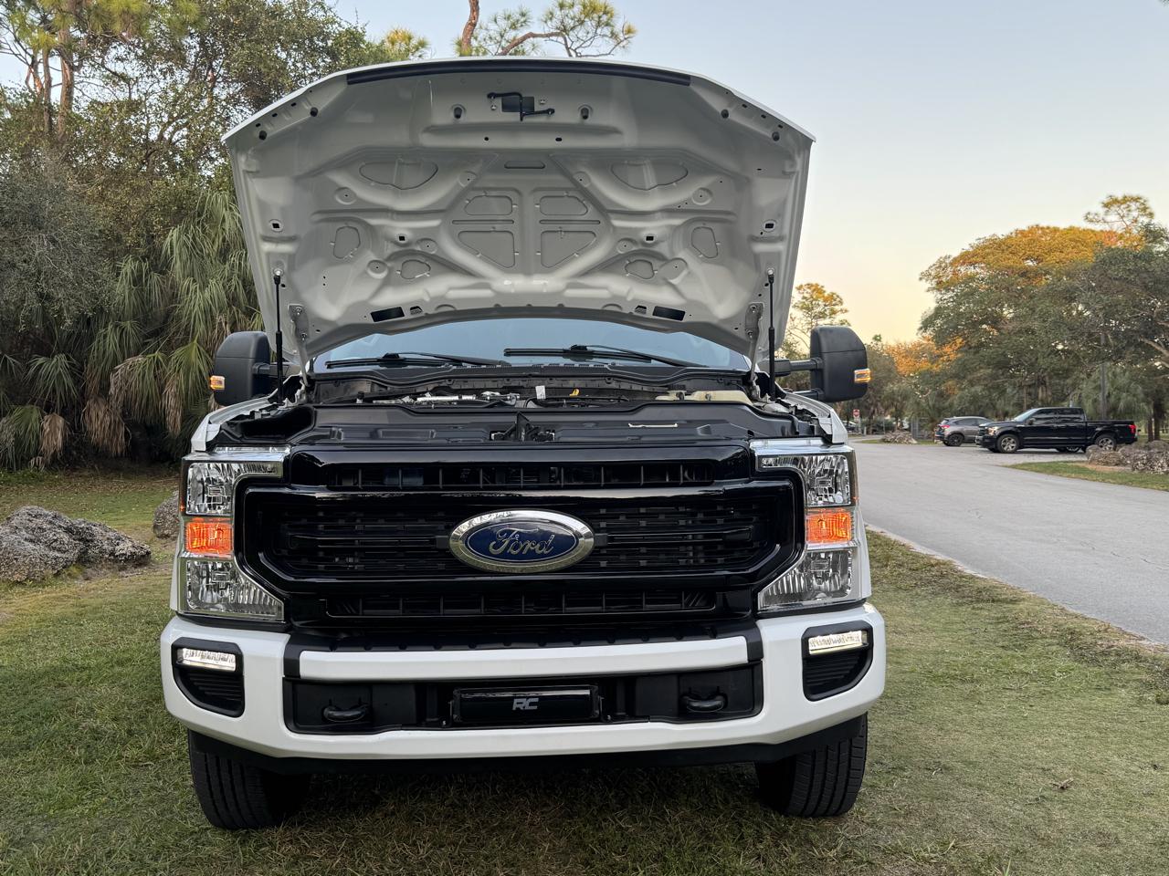 Ford Super Duty F-350 DRW  2022