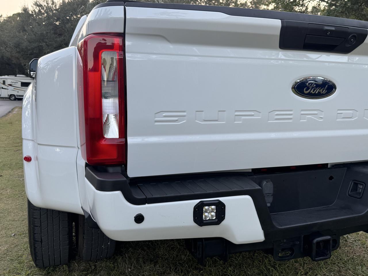Ford Super Duty F-350 DRW  2022