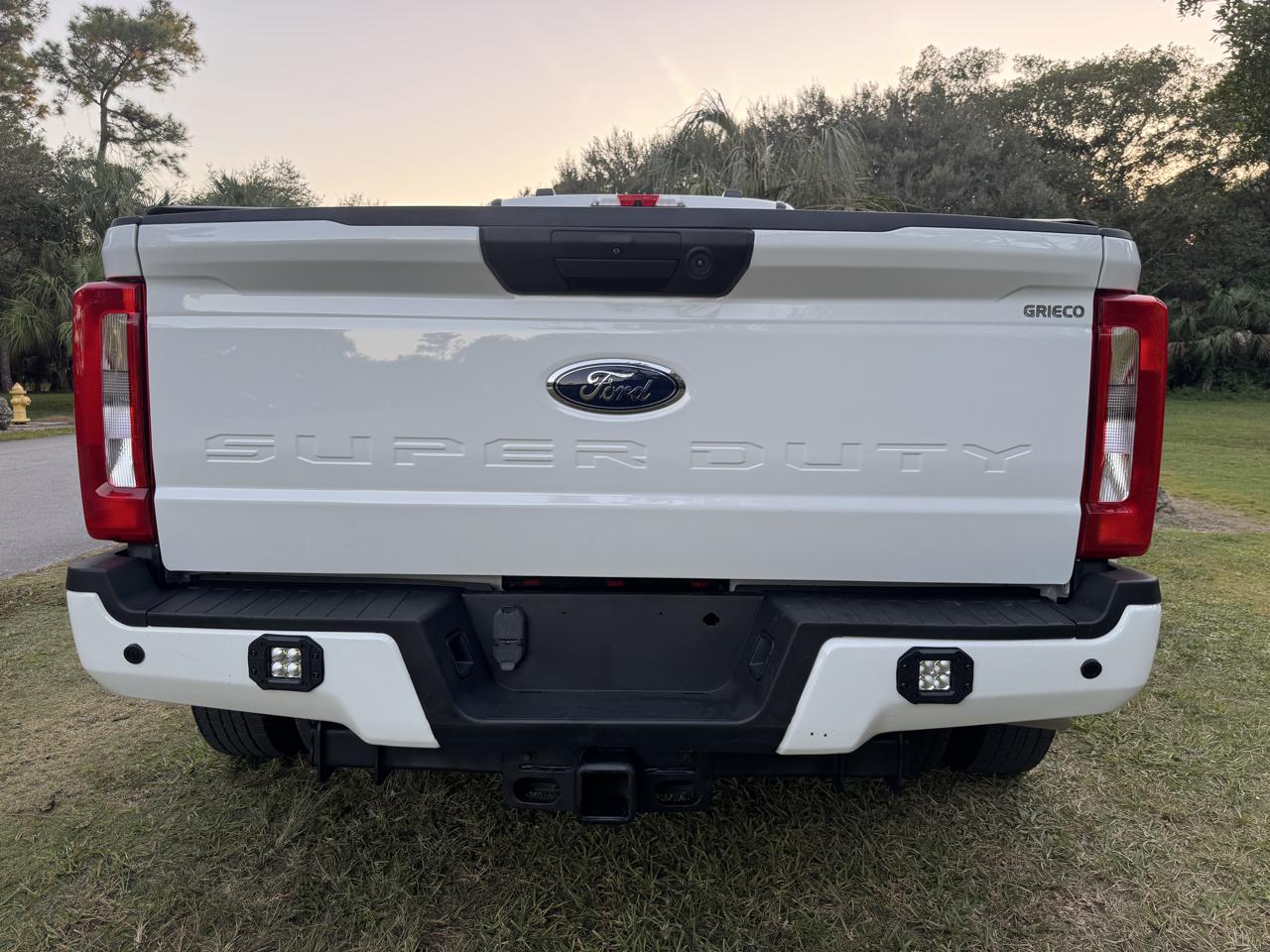 Ford Super Duty F-350 DRW  2022