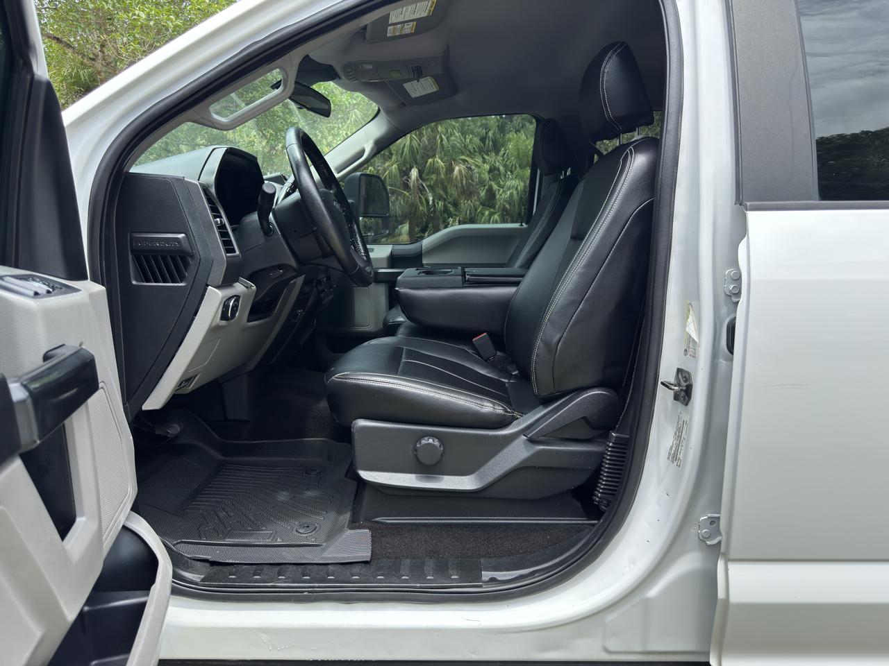 Ford Super Duty F-350 DRW  2022