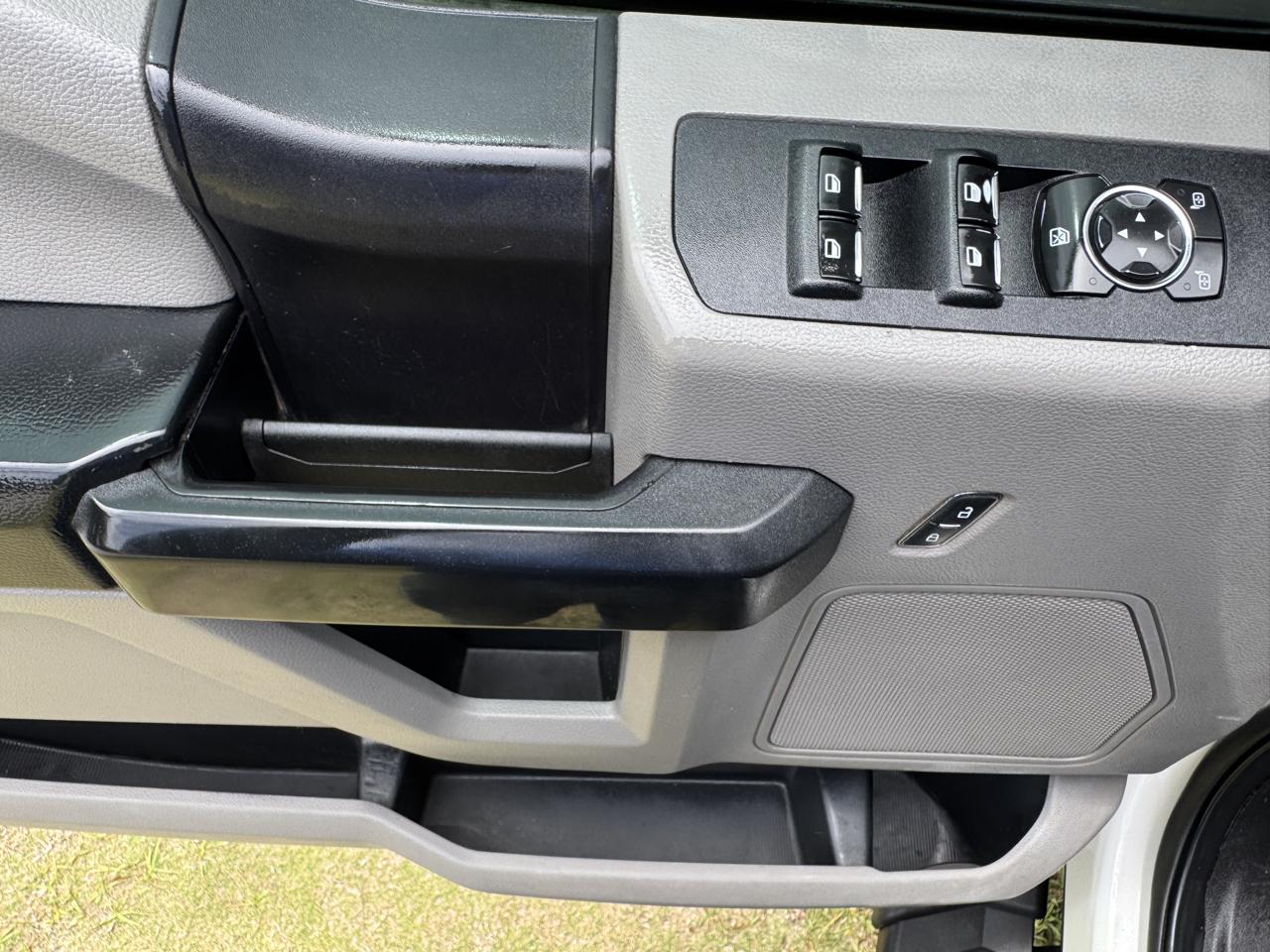 Ford Super Duty F-350 DRW  2022