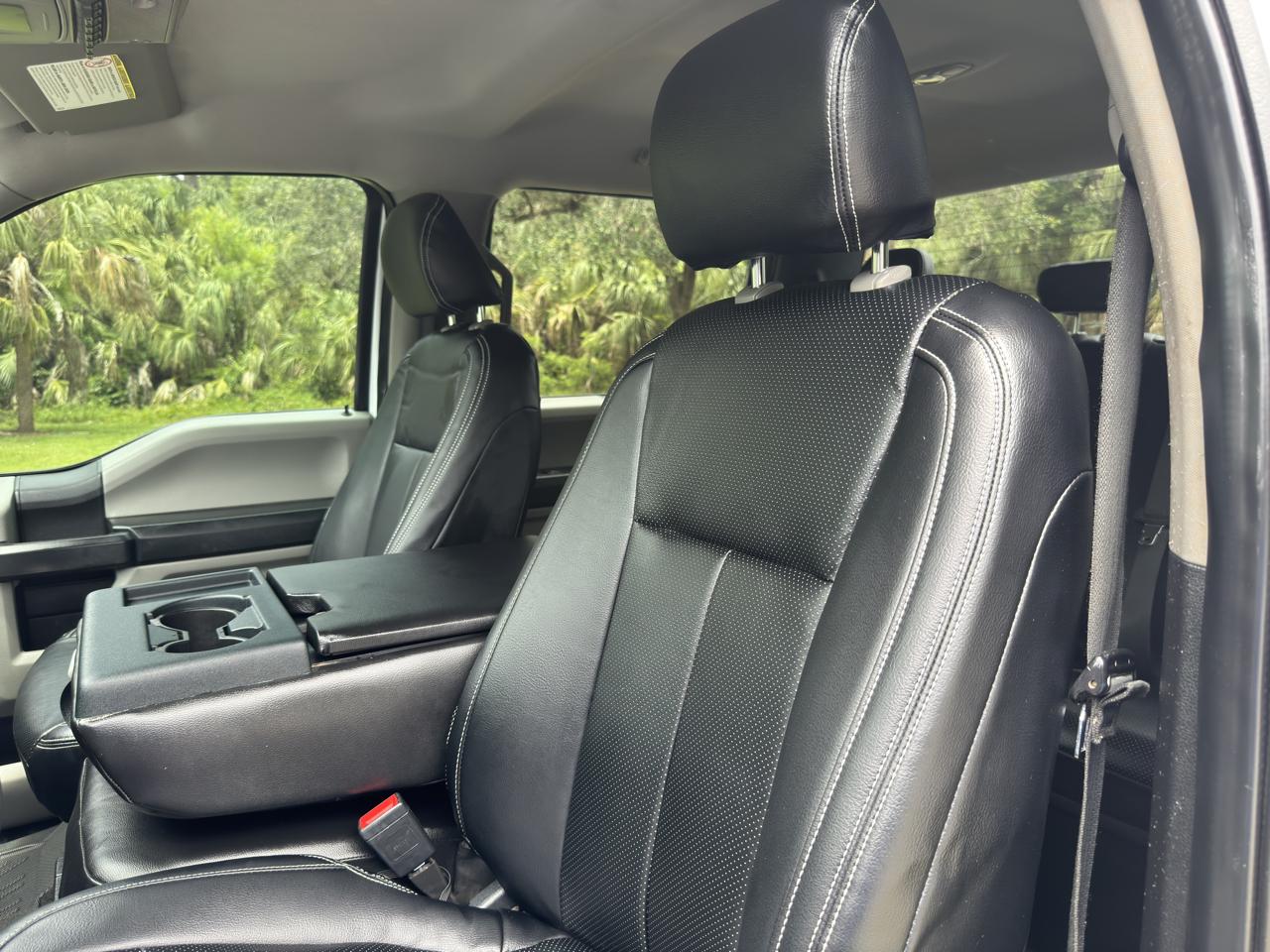Ford Super Duty F-350 DRW  2022