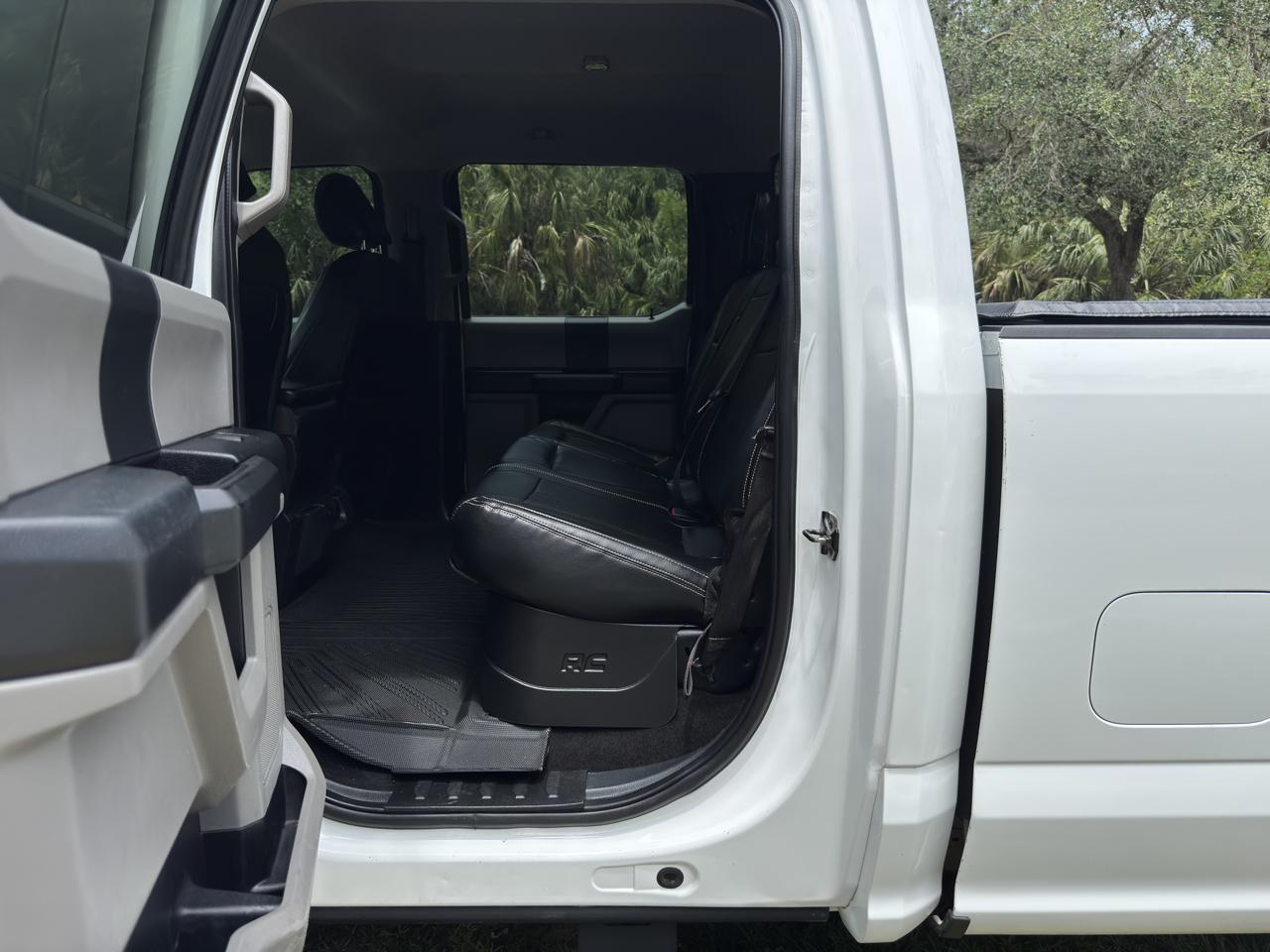 Ford Super Duty F-350 DRW  2022