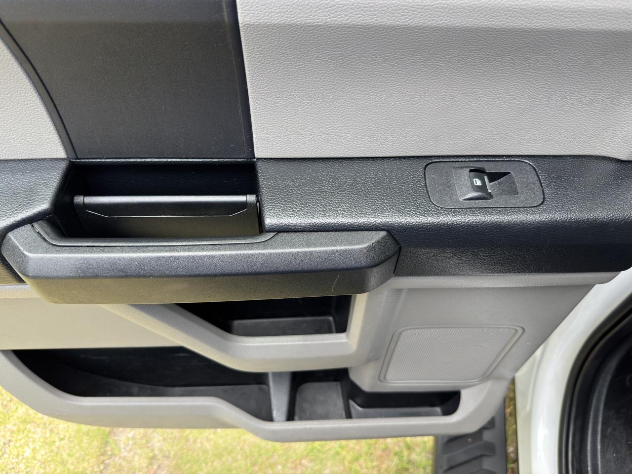 Ford Super Duty F-350 DRW  2022