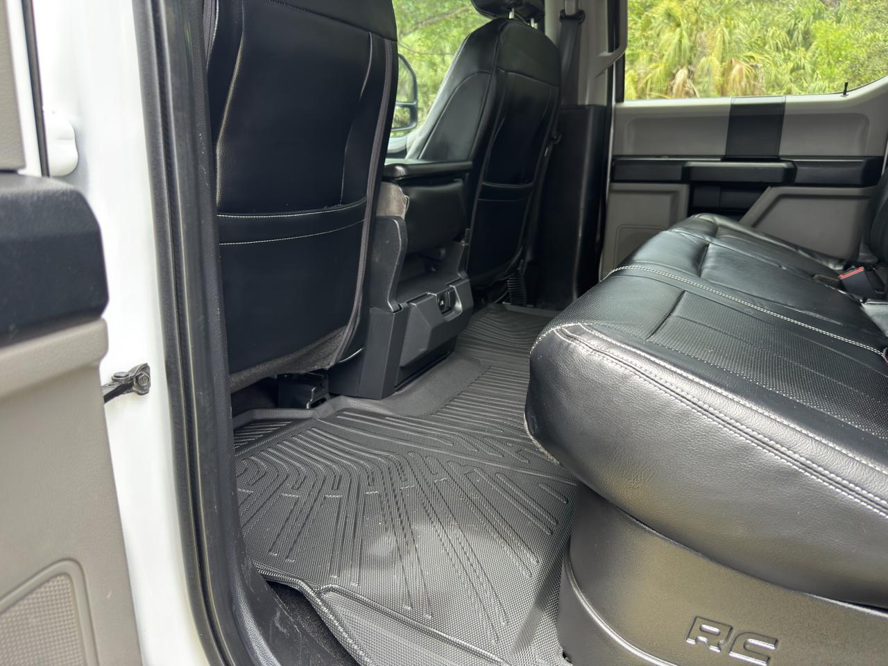 Ford Super Duty F-350 DRW  2022
