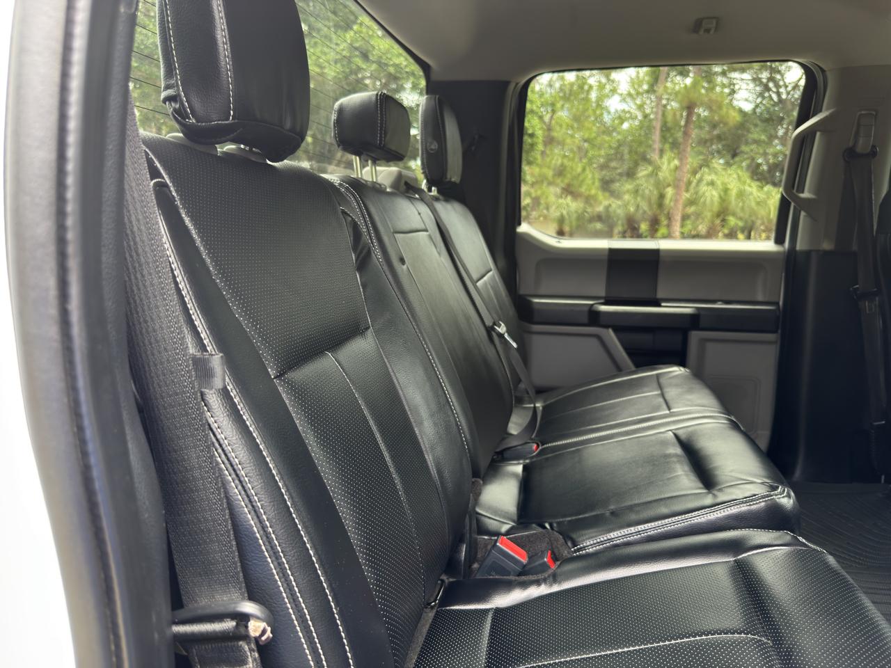 Ford Super Duty F-350 DRW  2022