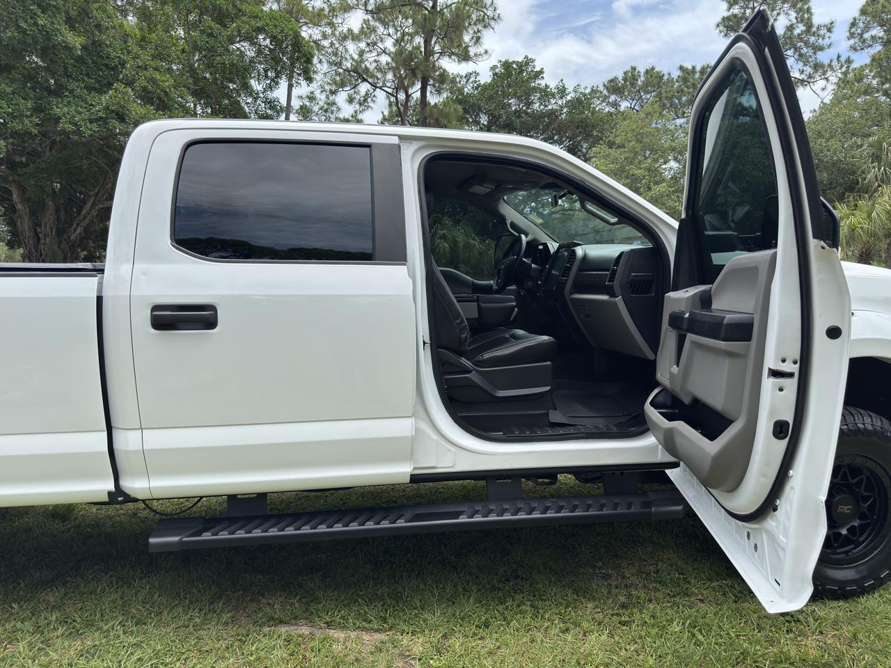Ford Super Duty F-350 DRW  2022