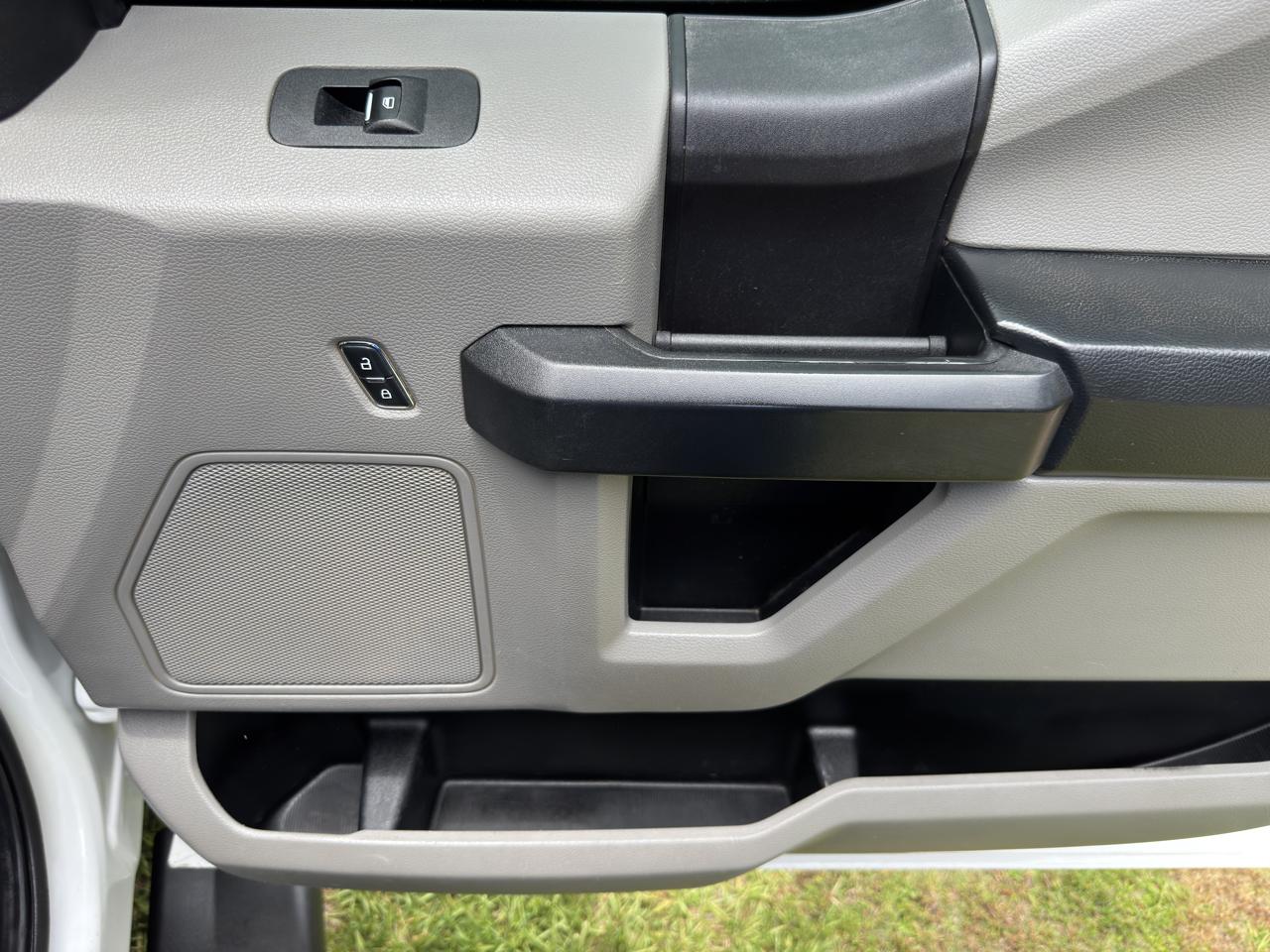 Ford Super Duty F-350 DRW  2022