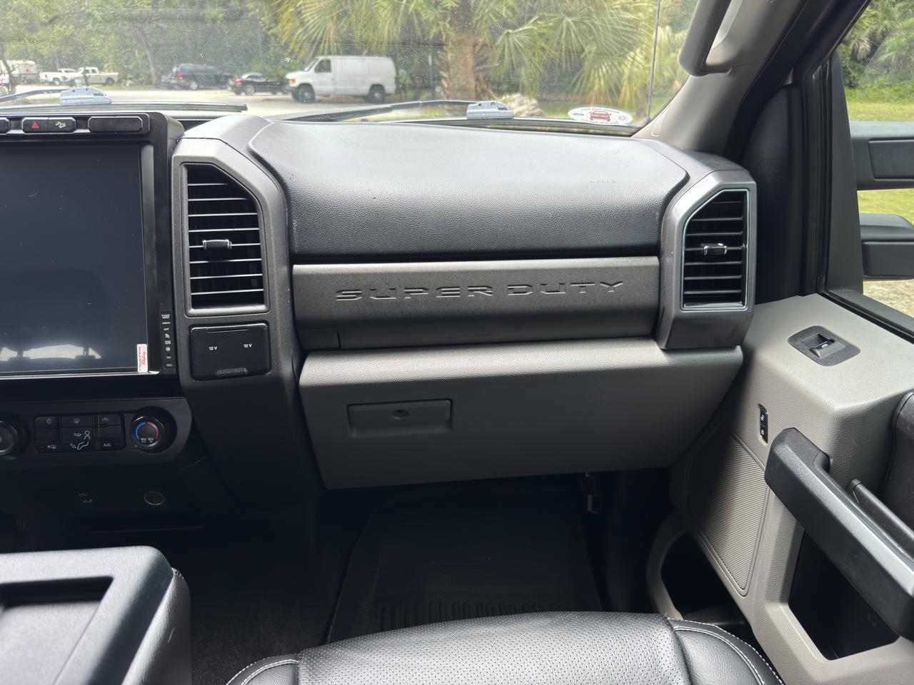 Ford Super Duty F-350 DRW  2022