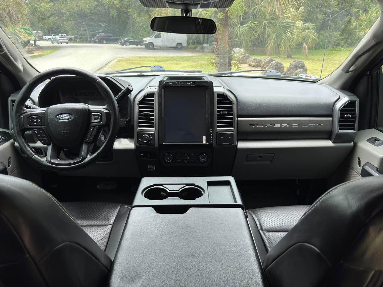 Ford Super Duty F-350 DRW  2022
