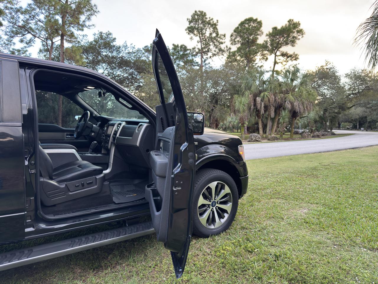 Ford F-150 2WD SuperCrew 145" FX2 Sport 2013