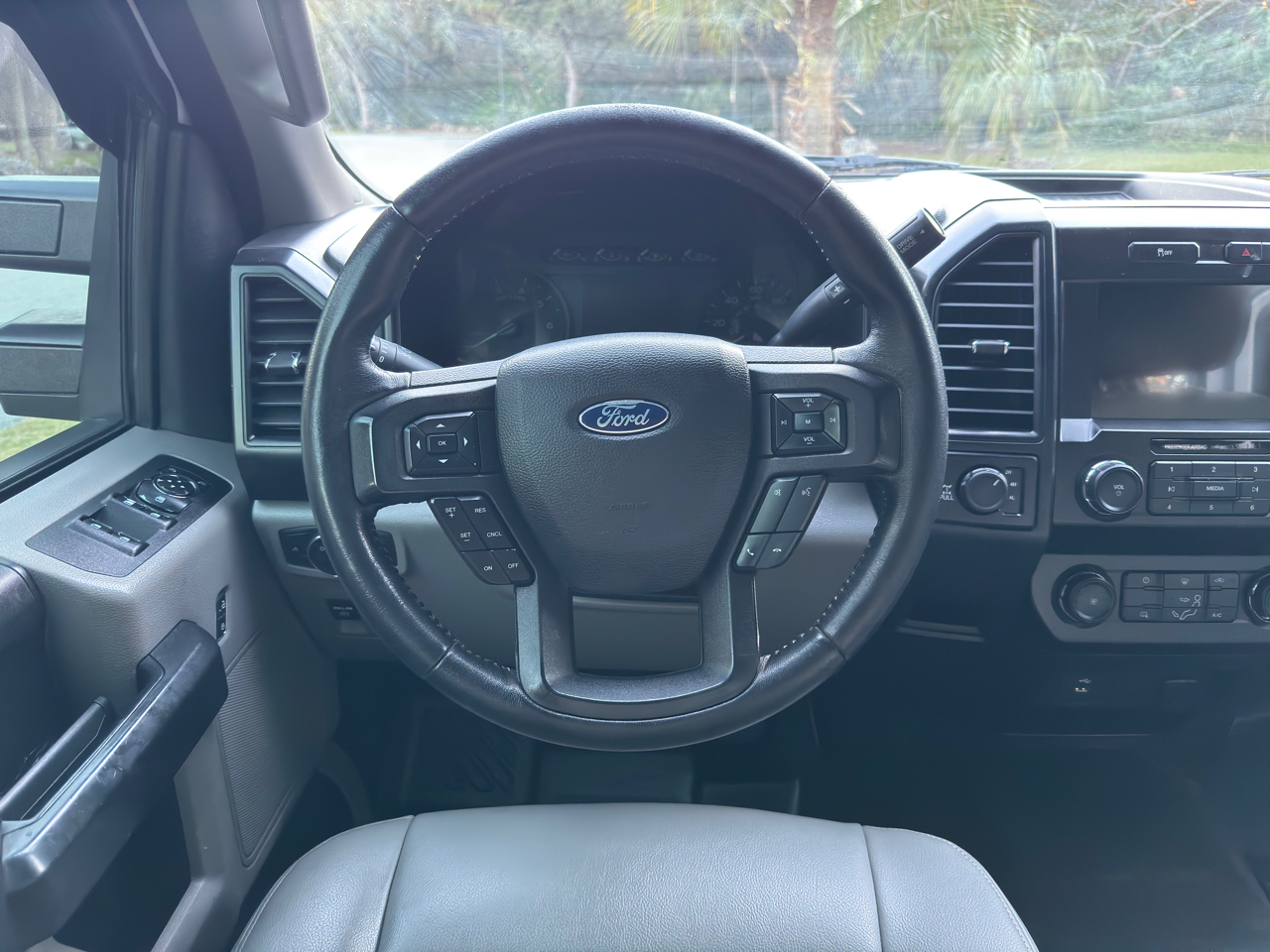 Ford F-150  2019