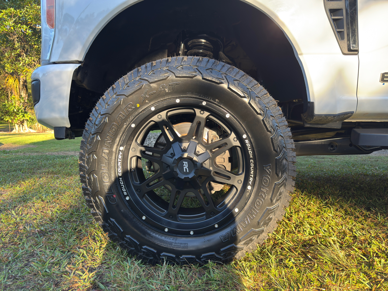 Ford Super Duty F-350 SRW  2023