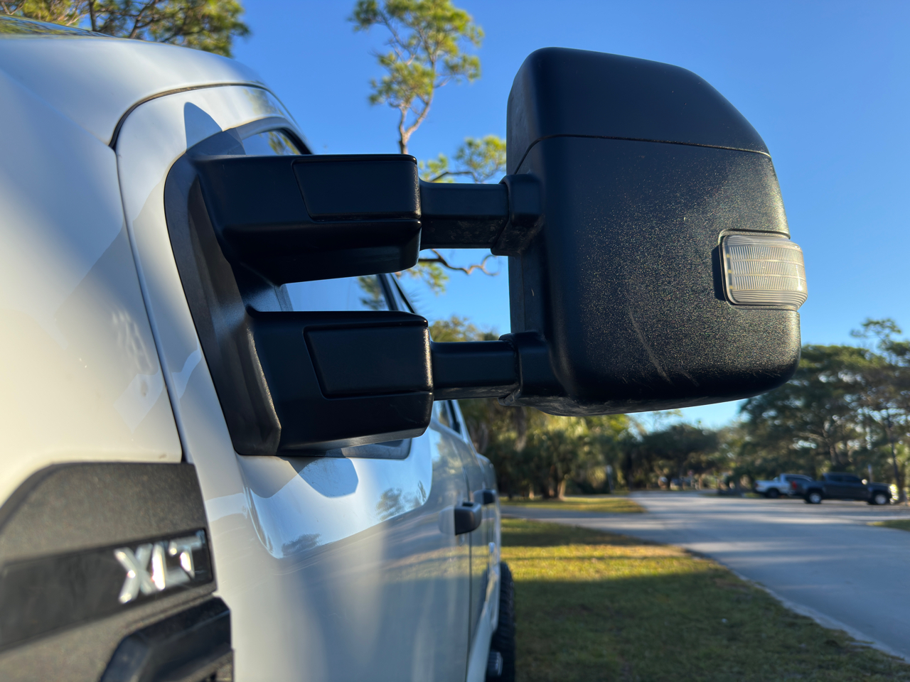 Ford Super Duty F-350 SRW  2023