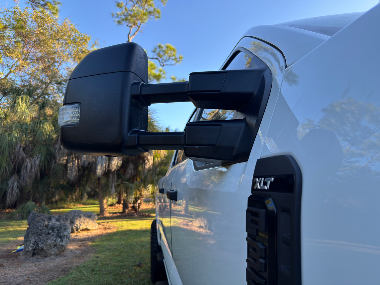 Ford Super Duty F-350 SRW  2023