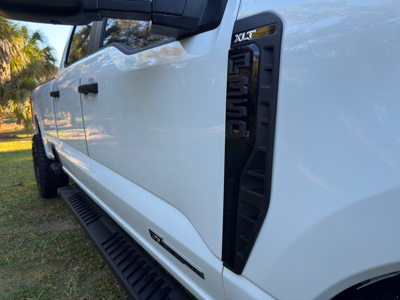 Ford Super Duty F-350 SRW  2023