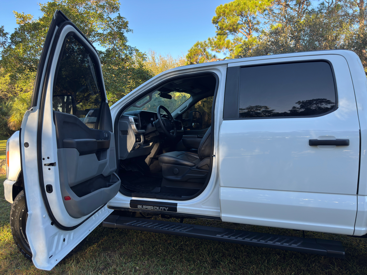 Ford Super Duty F-350 SRW  2023