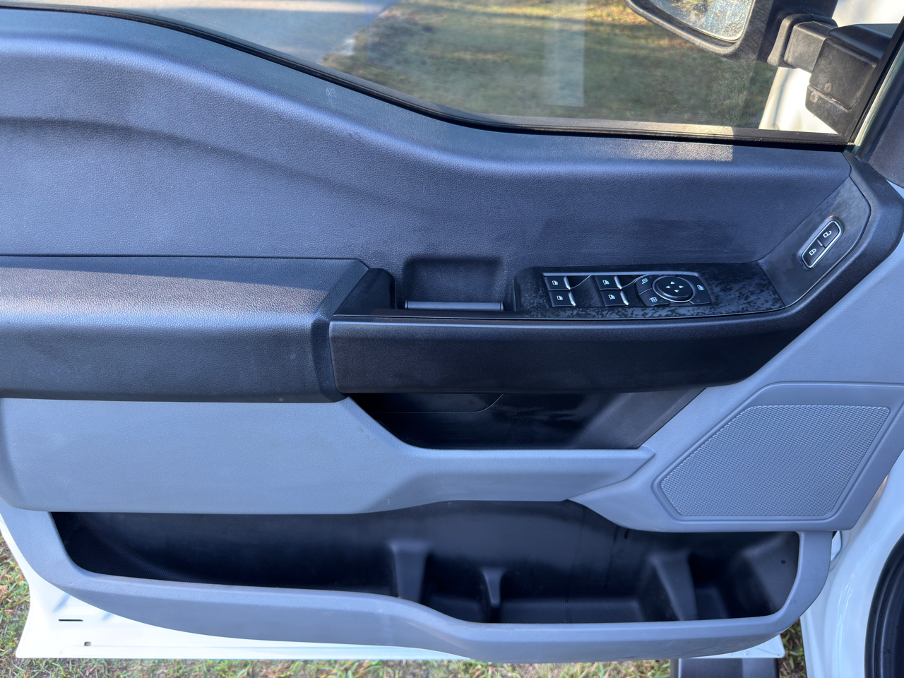 Ford Super Duty F-350 SRW  2023