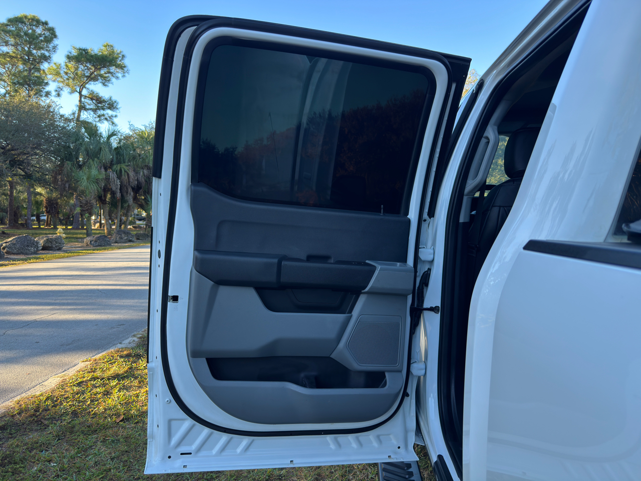 Ford Super Duty F-350 SRW  2023