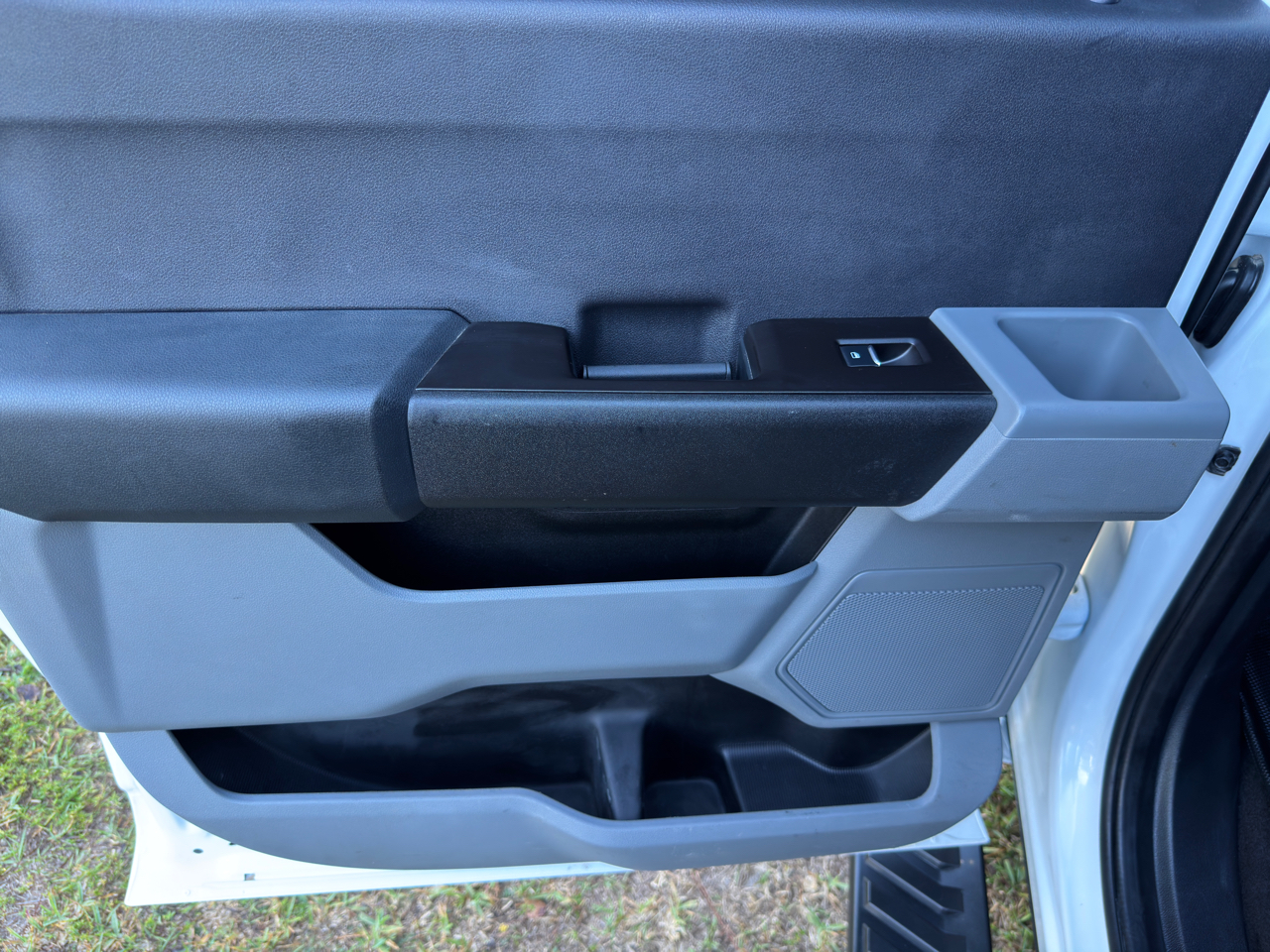 Ford Super Duty F-350 SRW  2023