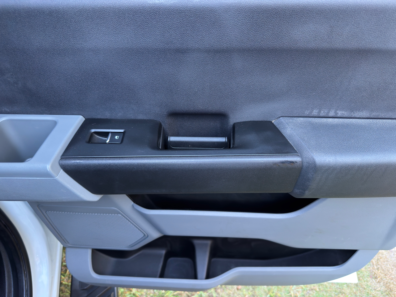 Ford Super Duty F-350 SRW  2023