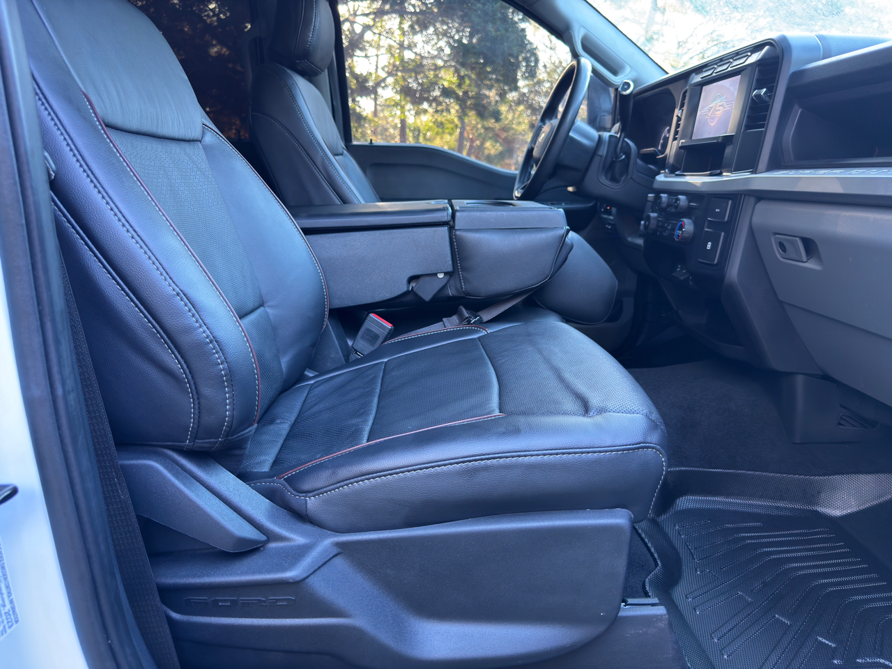 Ford Super Duty F-350 SRW  2023