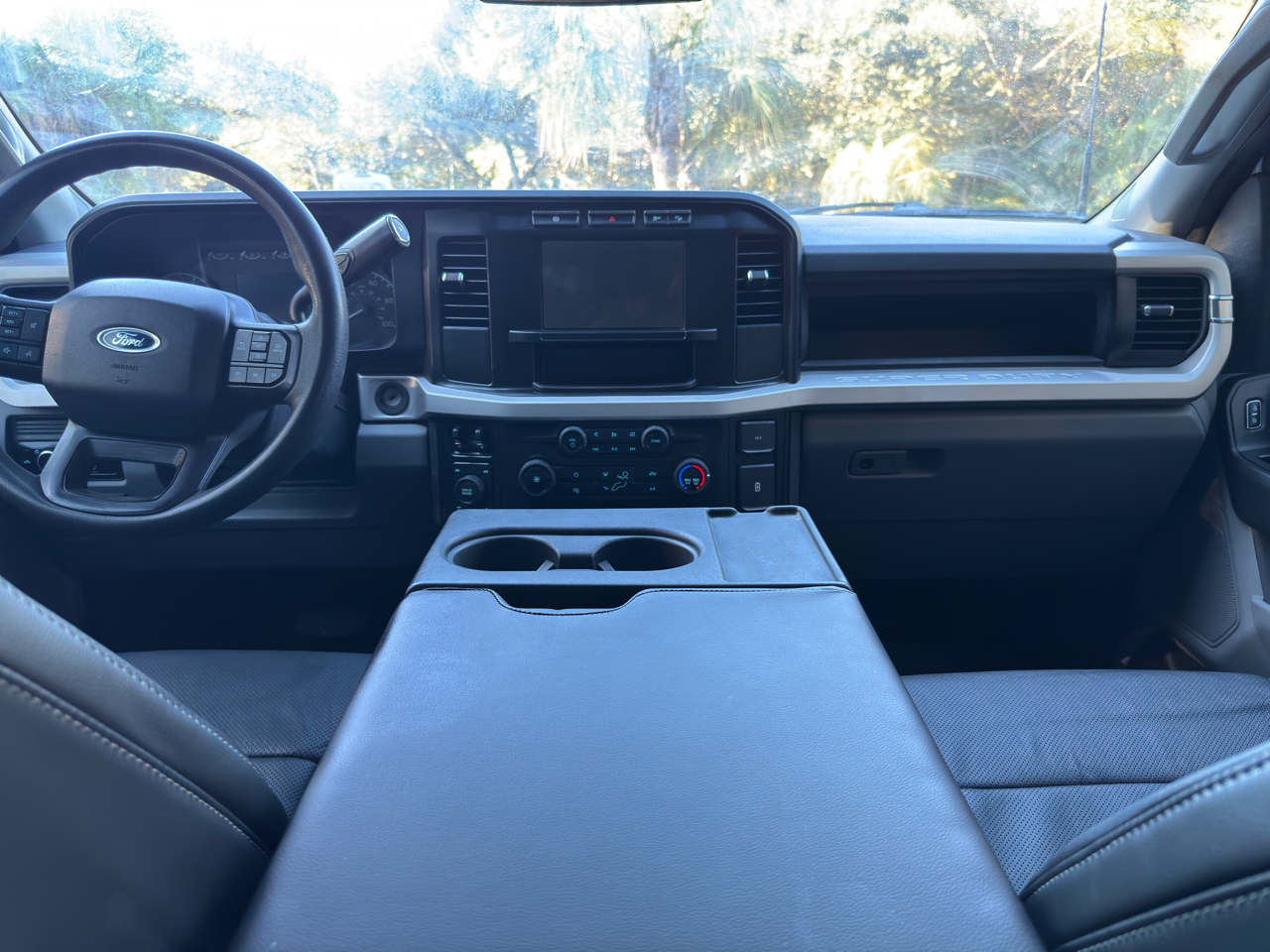 Ford Super Duty F-350 SRW  2023