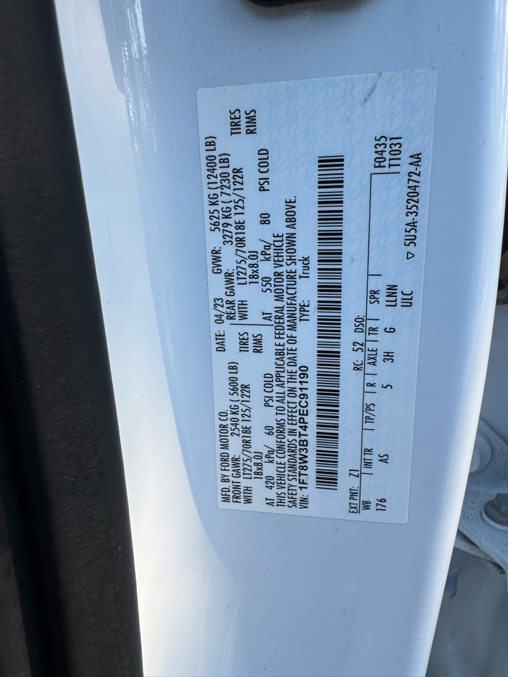 Ford Super Duty F-350 SRW  2023