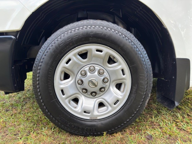 Nissan NV Cargo NV2500 HD High Roof V8 SV 2021