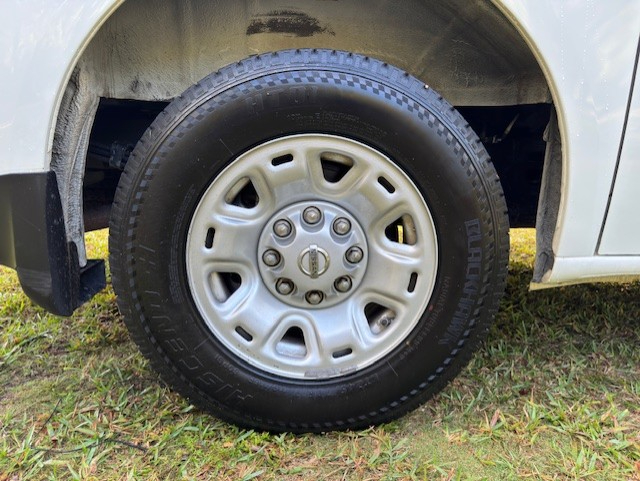 Nissan NV Cargo NV2500 HD High Roof V8 SV 2021