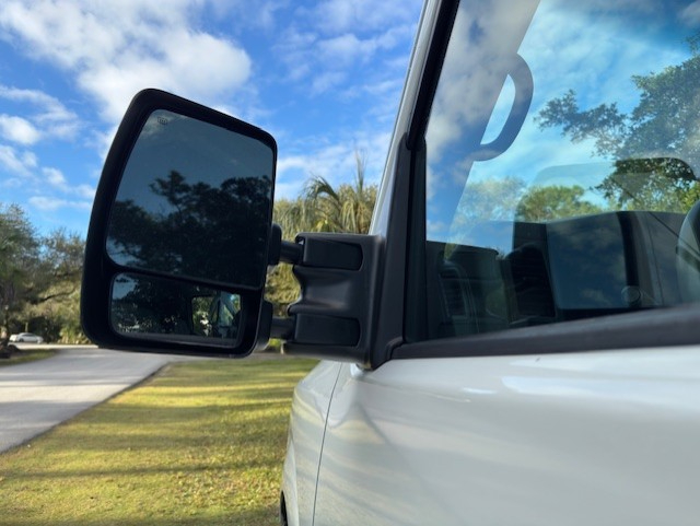 Nissan NV Cargo NV2500 HD High Roof V8 SV 2021