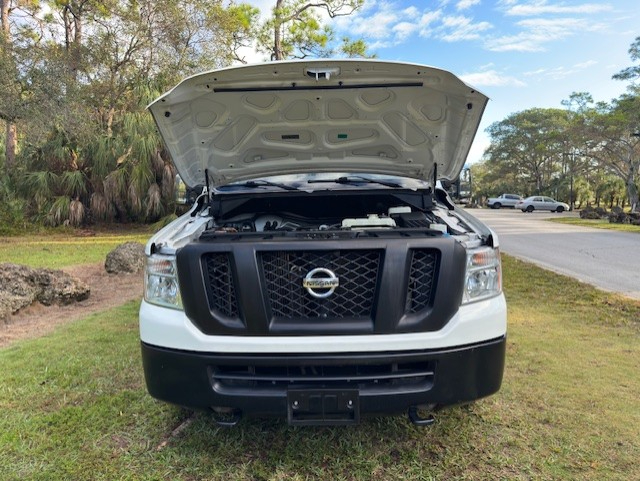 Nissan NV Cargo NV2500 HD High Roof V8 SV 2021