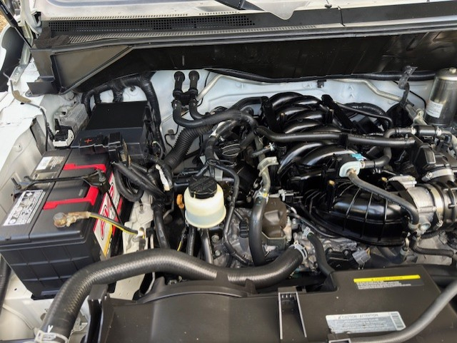 Nissan NV Cargo NV2500 HD High Roof V8 SV 2021