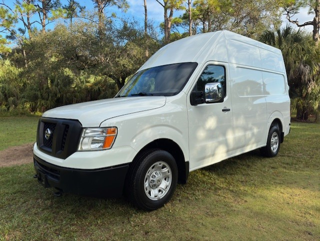 Nissan NV Cargo NV2500 HD High Roof V8 SV 2021