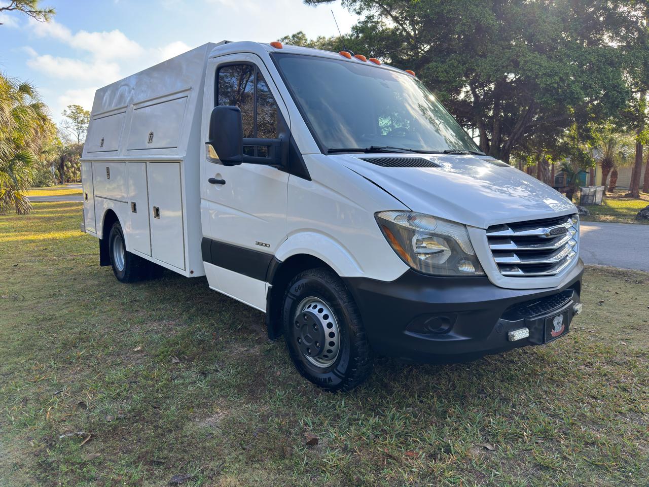 Freightliner Sprinter Chassis-Cabs 2WD Reg Cab 144" WB 2016