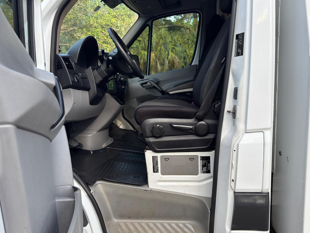 Freightliner Sprinter Chassis-Cabs 2WD Reg Cab 144" WB 2016