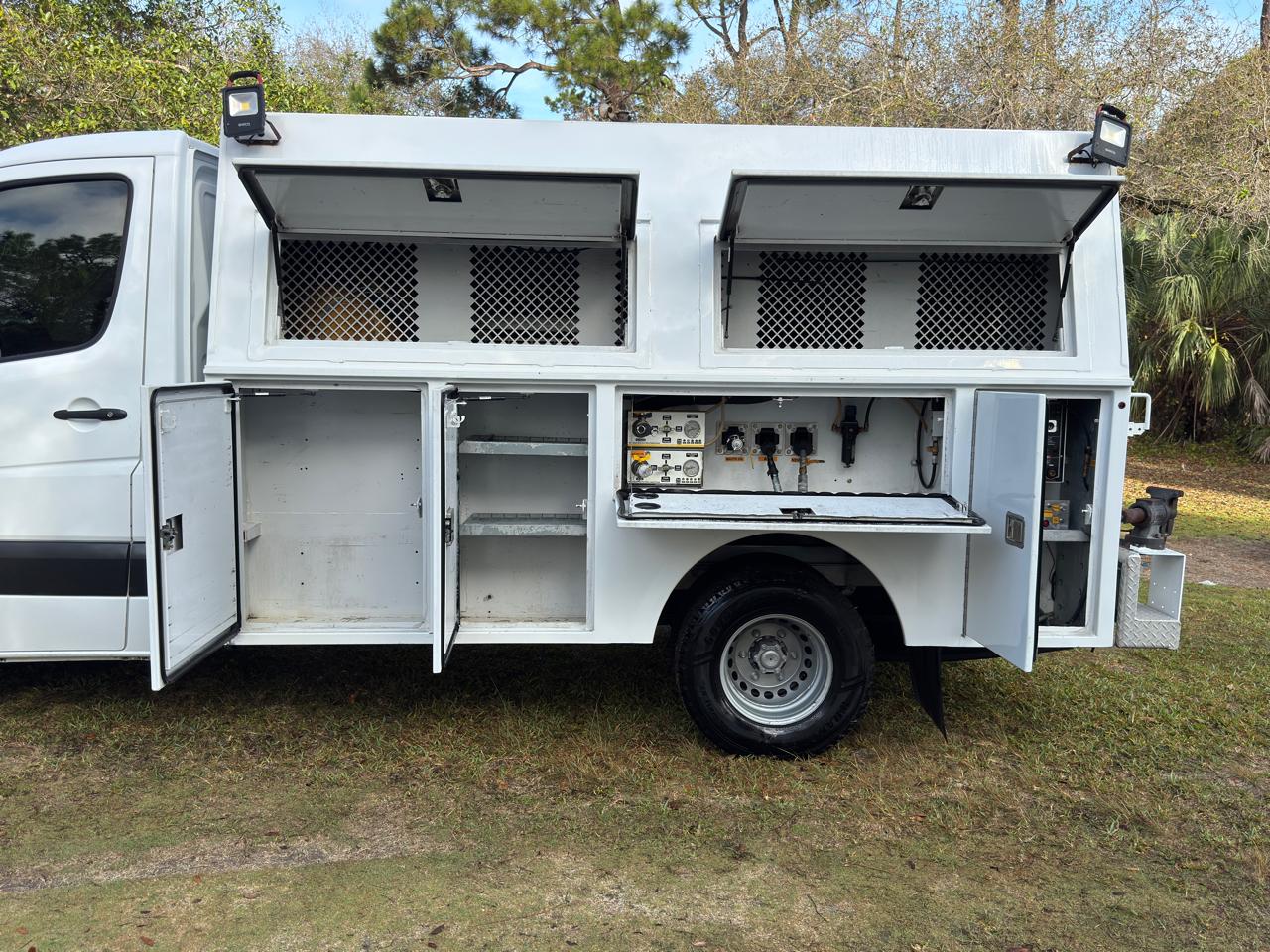 Freightliner Sprinter Chassis-Cabs 2WD Reg Cab 144" WB 2016