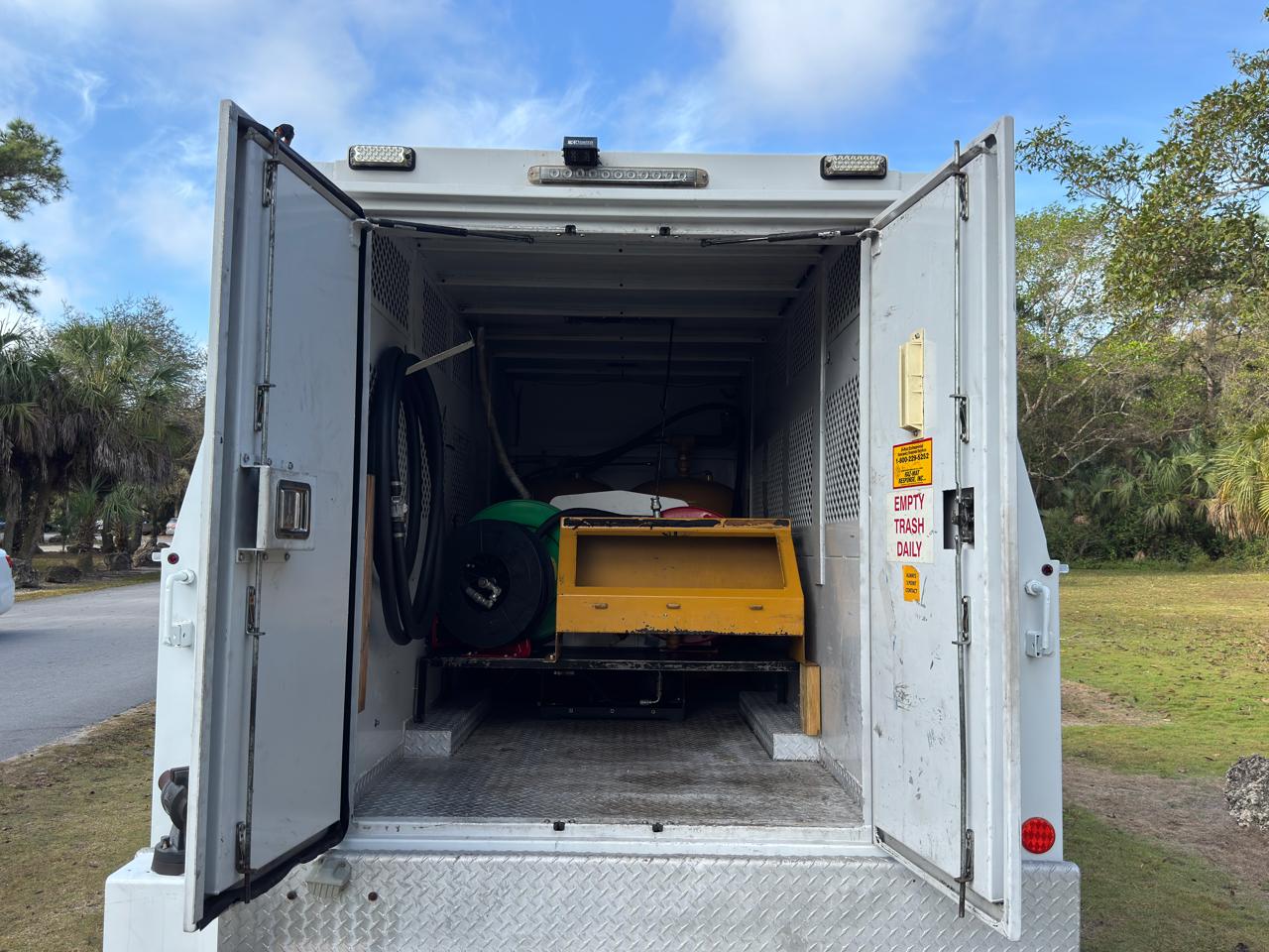 Freightliner Sprinter Chassis-Cabs 2WD Reg Cab 144" WB 2016