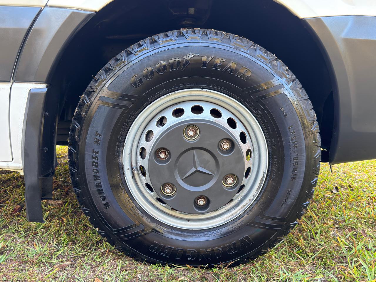 Freightliner Sprinter Chassis-Cabs 2WD Reg Cab 144" WB 2016