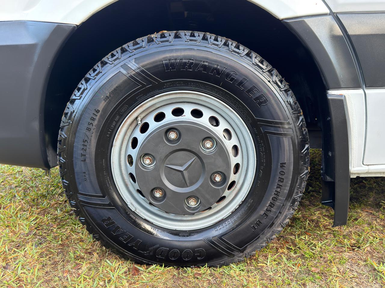 Freightliner Sprinter Chassis-Cabs 2WD Reg Cab 144" WB 2016