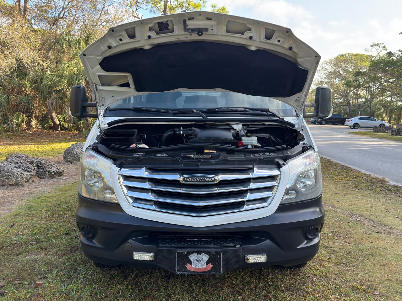 Freightliner Sprinter Chassis-Cabs 2WD Reg Cab 144" WB 2016