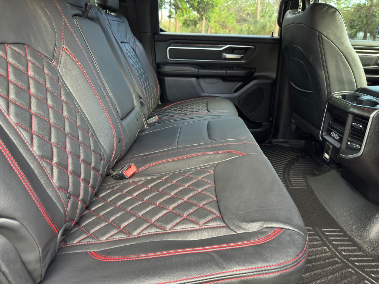 RAM 1500 Big Horn 4x4 Crew Cab 5'7" Box 2020