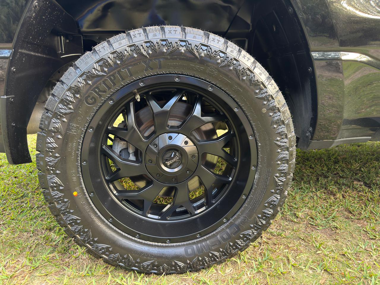 RAM 1500 Big Horn 4x4 Crew Cab 5'7" Box 2020