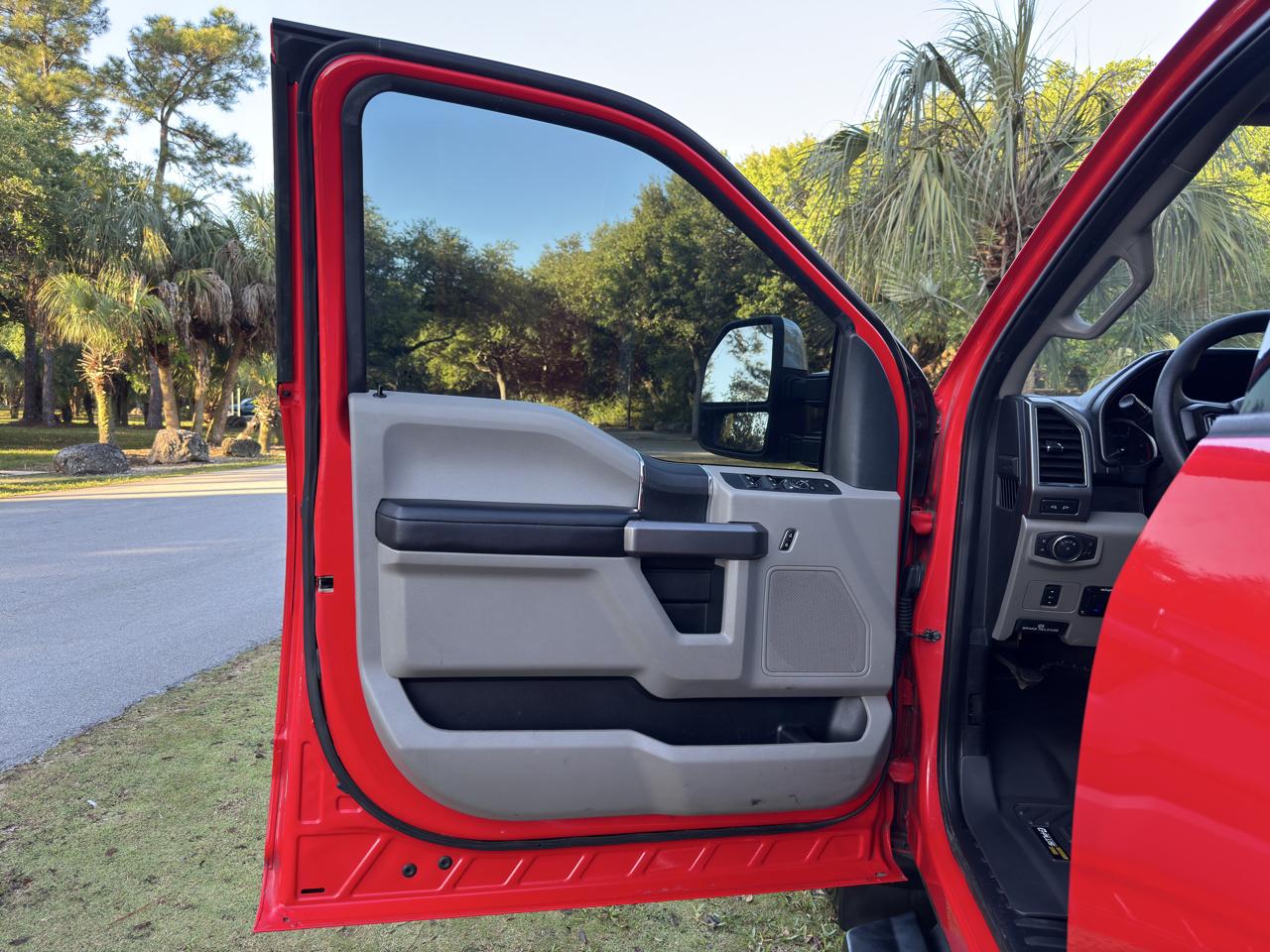 Ford Super Duty F-350 DRW  2020