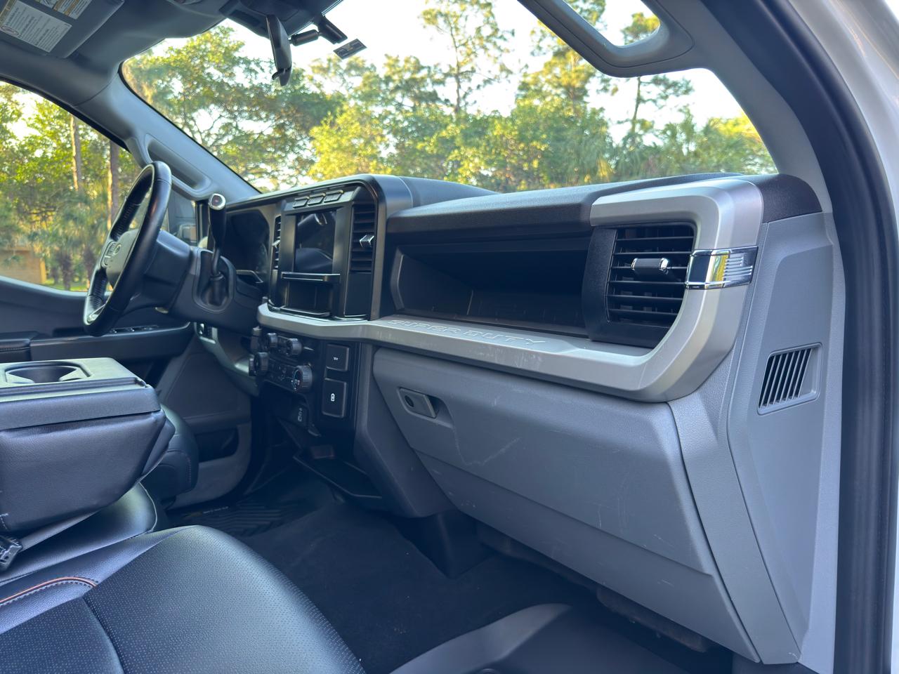 Ford Super Duty F-250 SRW  2024