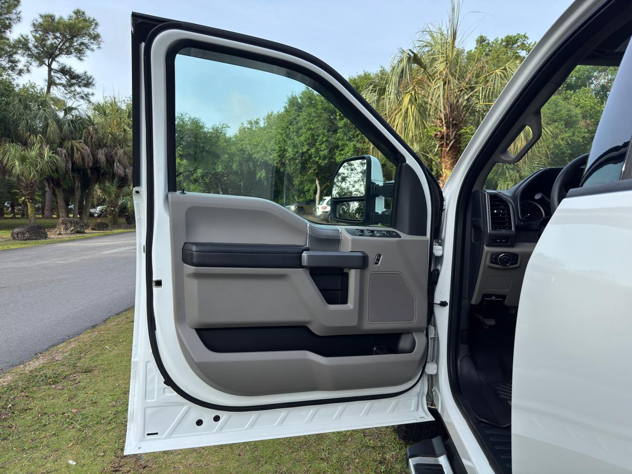 Ford Super Duty F-250 SRW  2022