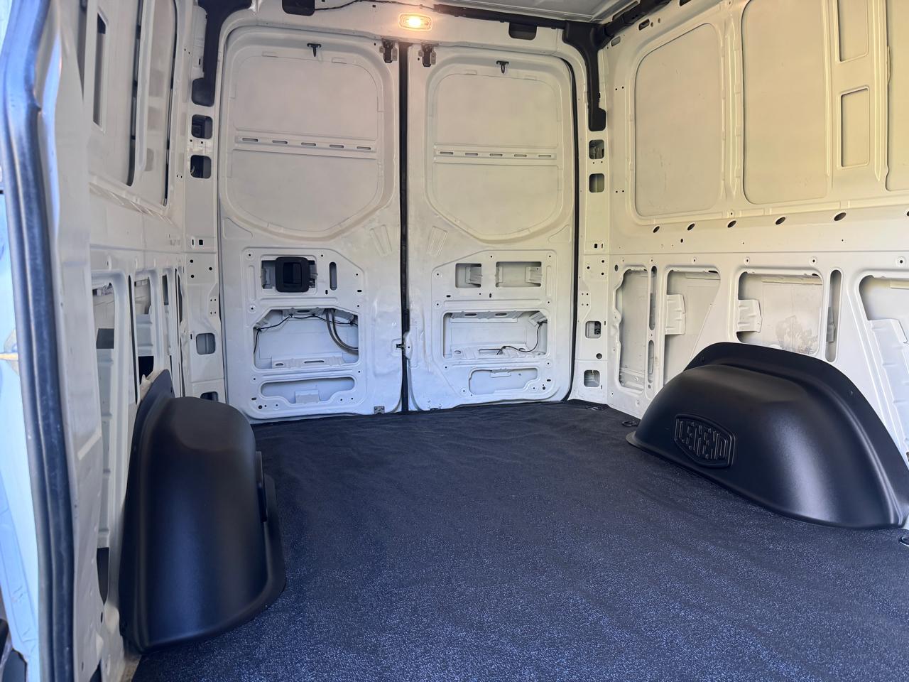 Freightliner Sprinter Van 2500 Standard Roof V6 144" RWD 2019