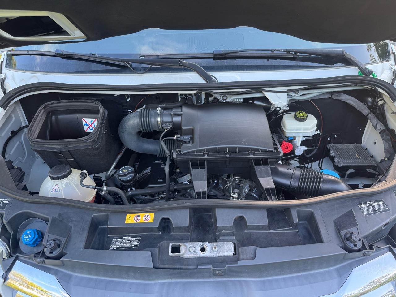 Freightliner Sprinter Van 2500 Standard Roof V6 144" RWD 2019