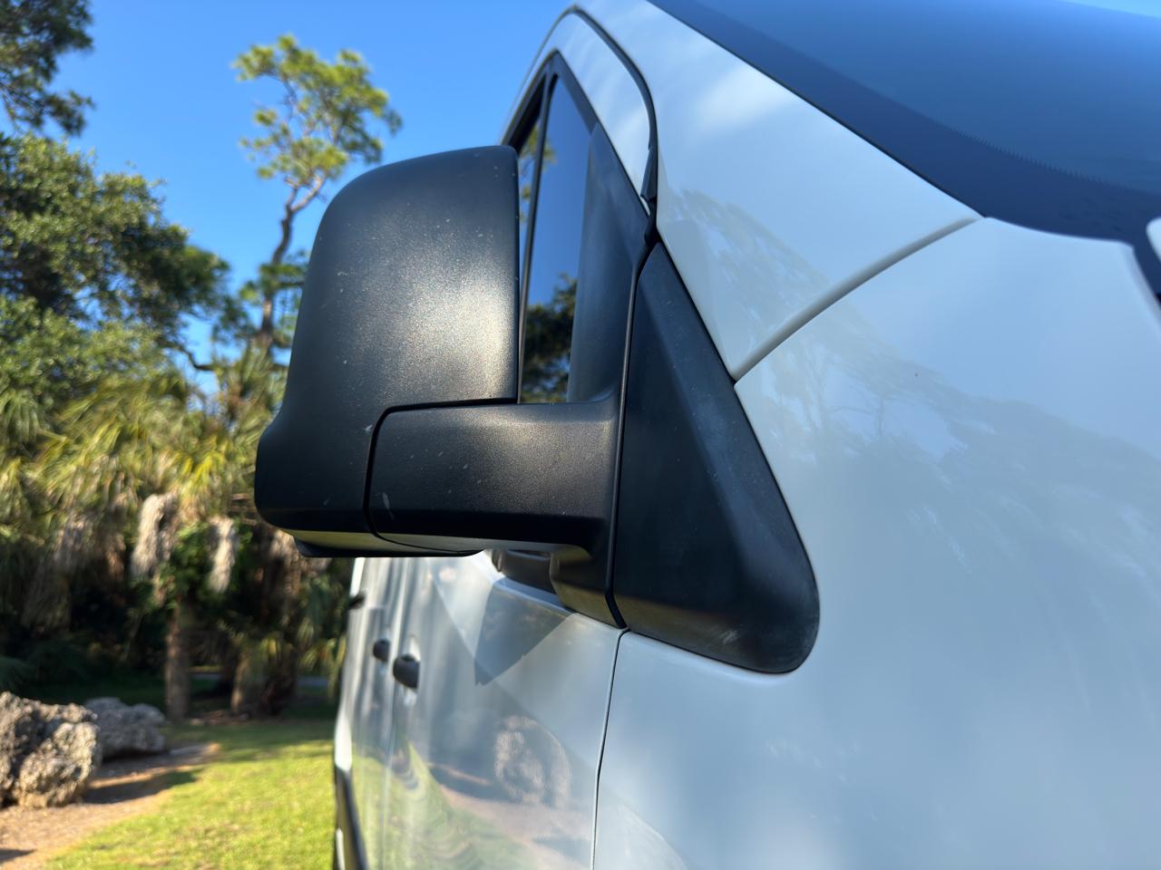 Mercedes-Benz Sprinter Cargo Van 2500 Standard Roof V6 144" RWD 2019